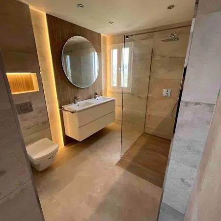 Maison d'hôtes With Private Pool And Amazing Mountain And Sea Views No Young Groups Allowed