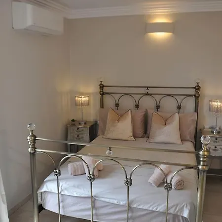 With Private Pool And Amazing Mountain And Sea Views No Young Groups Allowed Maison d'hôtes *